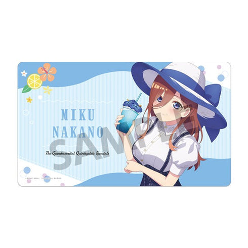 『五等分の花嫁∽』描き下ろしラバーマット 中野三玖 バカンス ver.